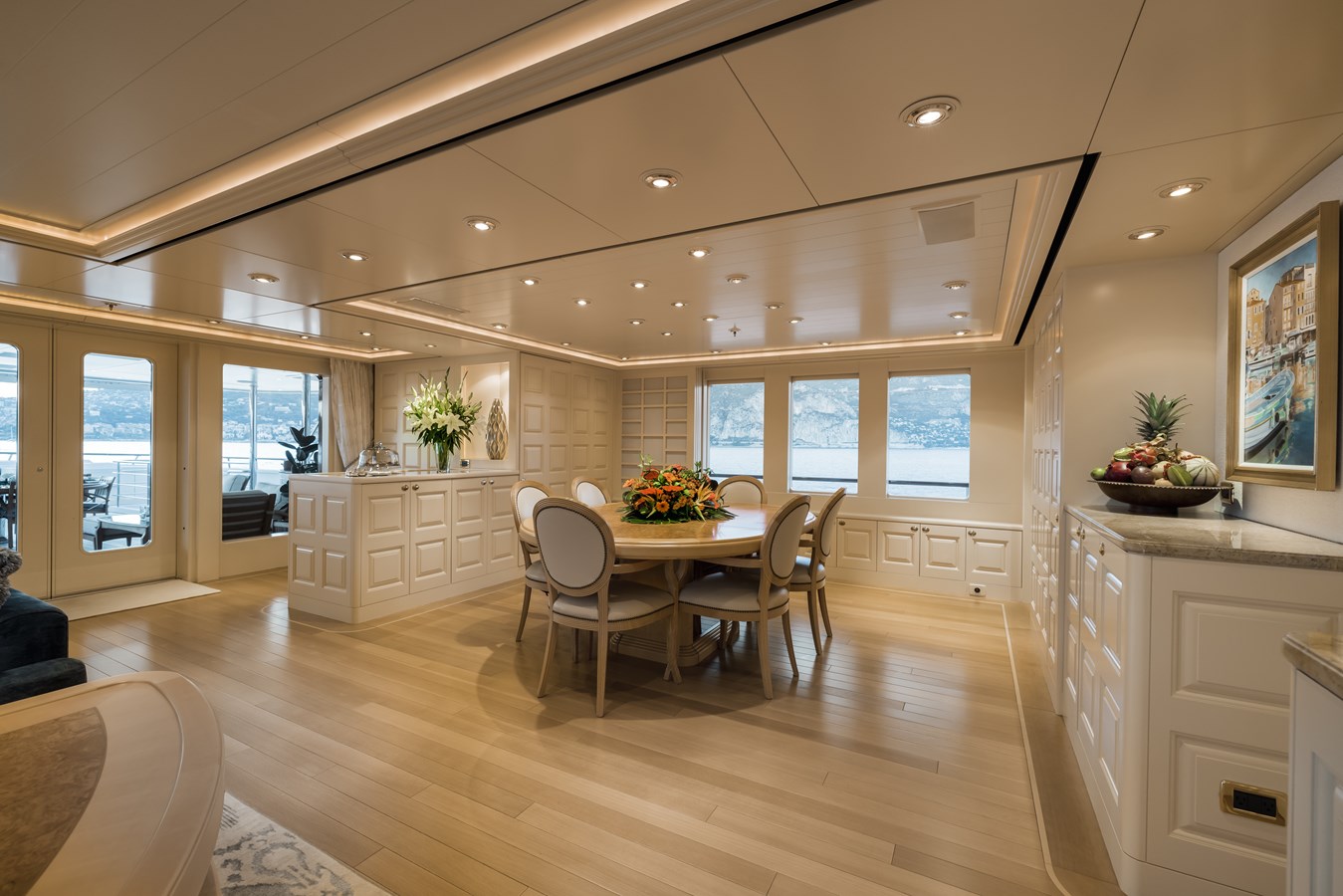 LAUREL 240'/73.15m Delta 2006/2014 Motor Yacht: Sky Lounge